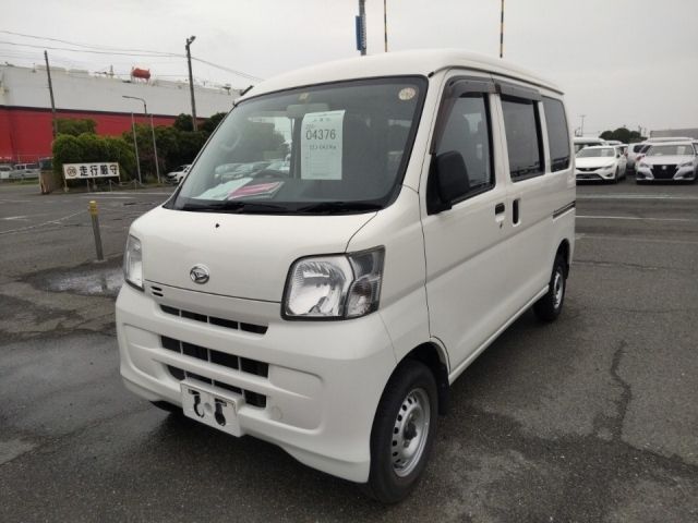 4376 Daihatsu Hijet van S321V 2015 г. (LUM Kobe Nyusatsu)